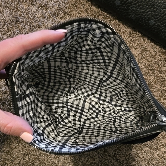 MCM Black Textured Tote and Pouch - Picture 3 of 16